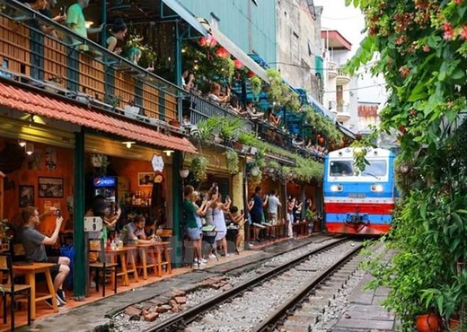 Hanoi_Street.jpg